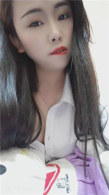 小舌头Sao浪的文文，下面粉嫩美，看着就起火